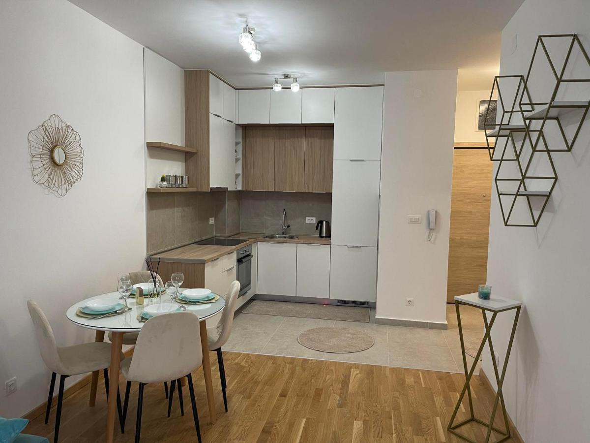 Apartman Iva Tivat Zewnętrze zdjęcie